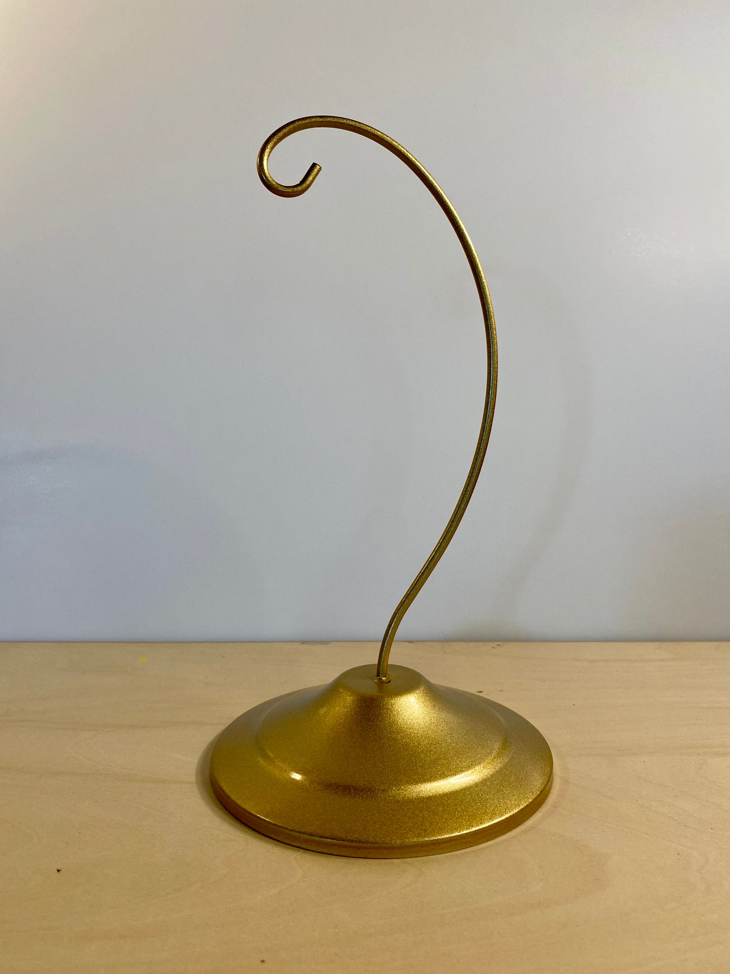 Ornament Stand Gold